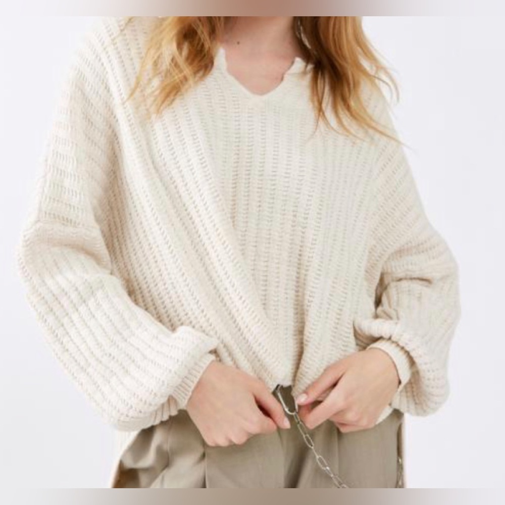 Urban Outfitters Cream Chunky Knit V-Neck Sweater